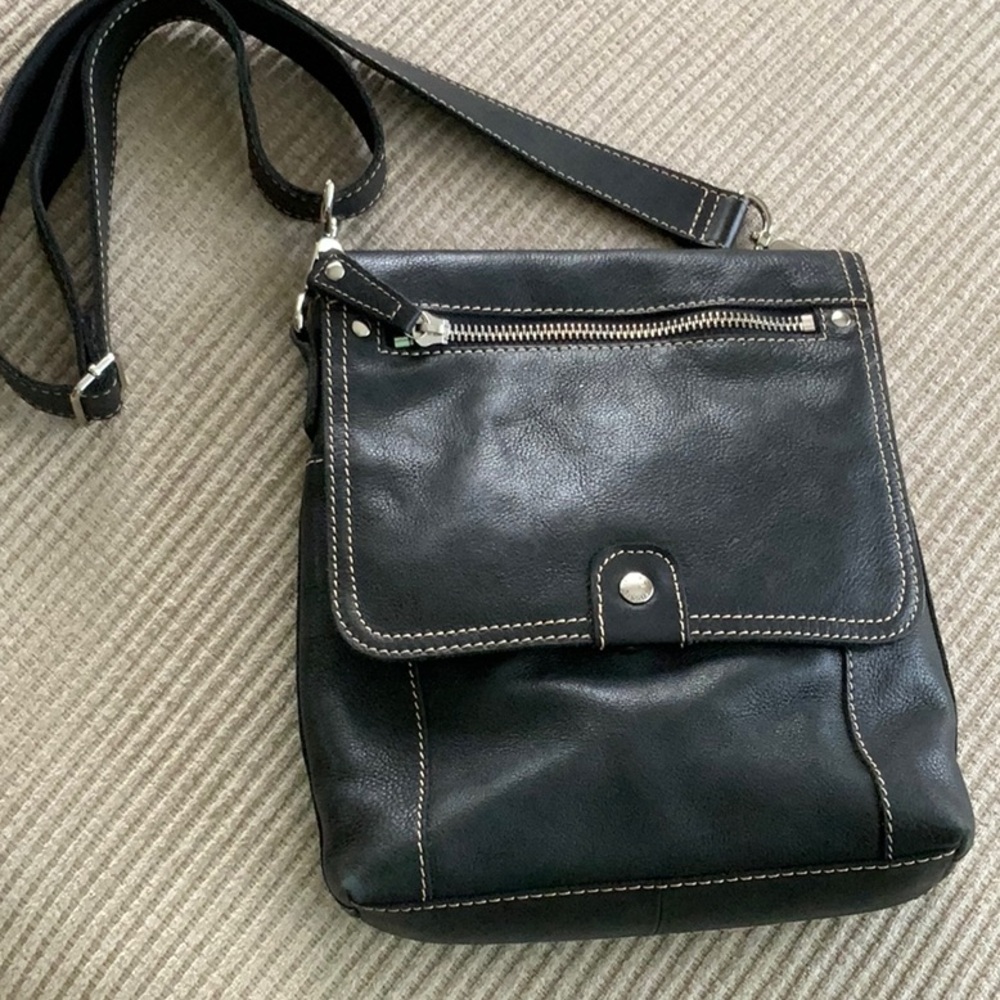 Black Leather Fossil Crossbody